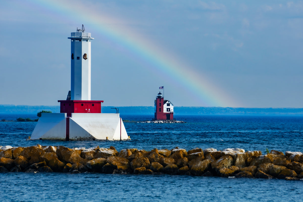 Round Island Passge Lighthouse by Geoffrey Prior